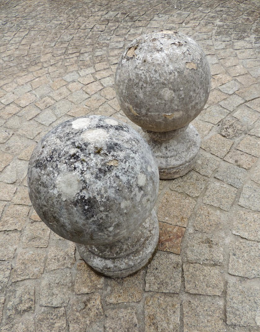 Pair Of Stone Balls, Top Of Pillars For A Chateau Entrance In The Bordeaux Region, 18th Century-photo-4