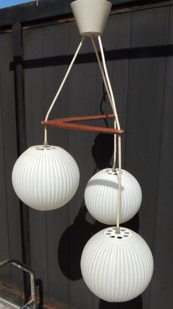 Suspension By Louis Kalff For Philips Year 1960 , Model With Three Suspended Balls , 20 ème-photo-1