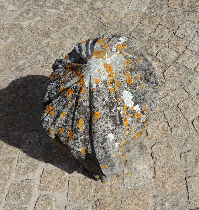 Ancient Covered And Draped Stone Urn , Medoc Region , Weight 90 Kg , 19th Century-photo-4