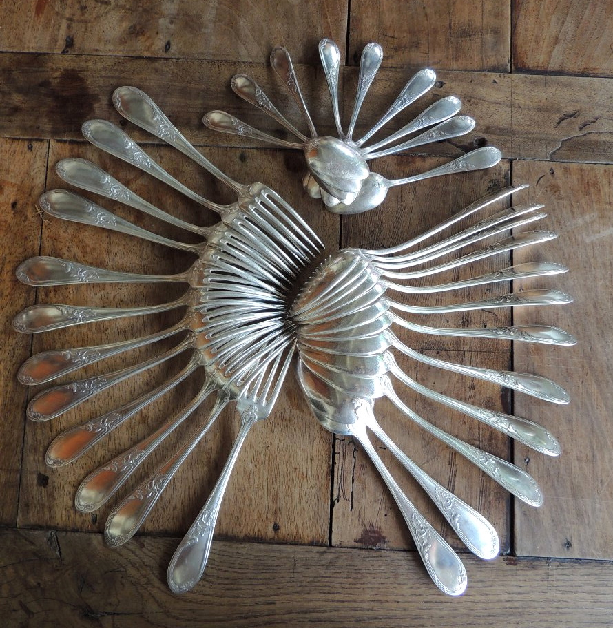 Silver-plated Household Set, Apollo House In Oak Case, 58 Pieces, 20th Century-photo-1