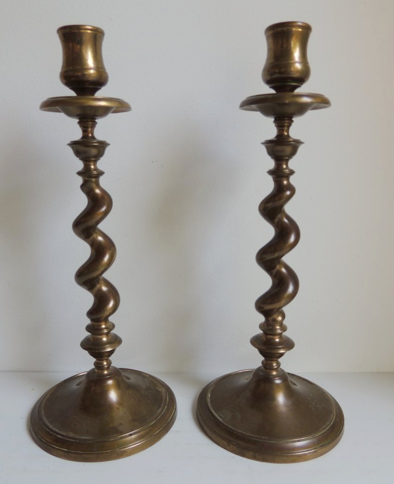 Pair Of Twisted Bronze Candlesticks, Louis XIII Style, 19th Century -photo-2