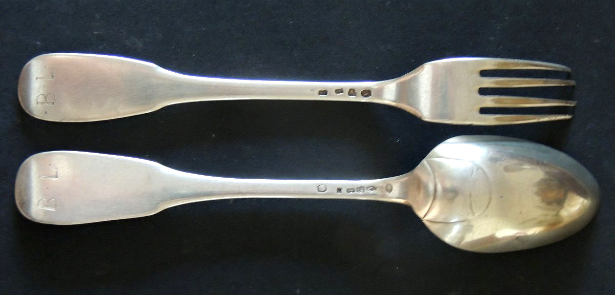 couvert en argent massif cuillère fourchette poiçonnées et monogrammées B.L  , Louis XV ,18 ème
