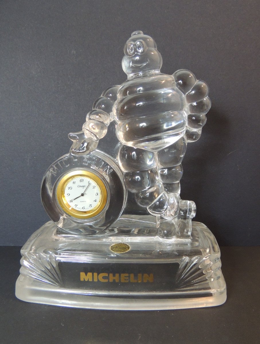 Michelin Bibendum Clock In Cristal d'Arques From The 1990s, Advertising Paperweight