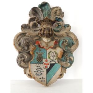 blason aux armoiries , style haute époque ,  papier cartonné sur plâtre stuc ,  19 ème 