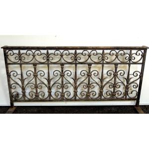 garde-corps , rambarde , appui de fenêtre en ferronnerie , de style Louis XIV du 18 ème siècle