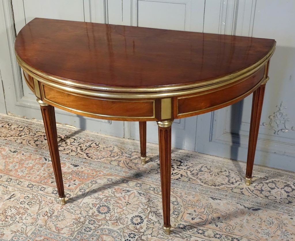 Louis XVI Central Cassetin Gaming Table-photo-2