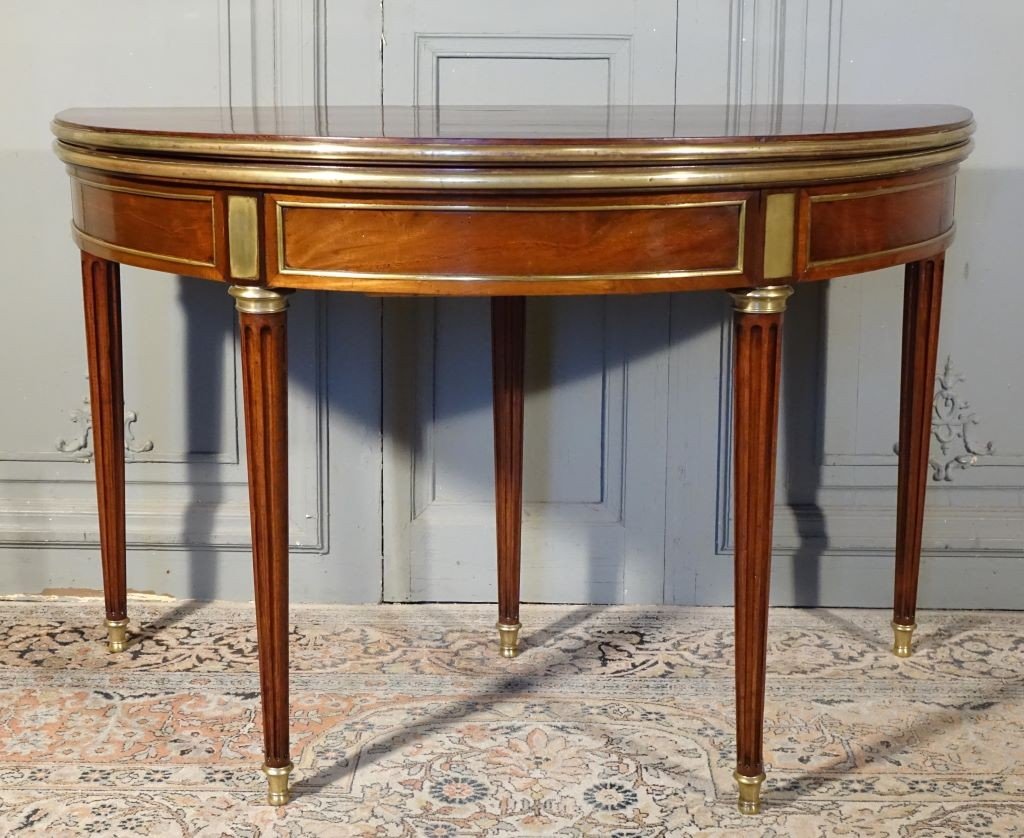 Louis XVI Central Cassetin Gaming Table-photo-4
