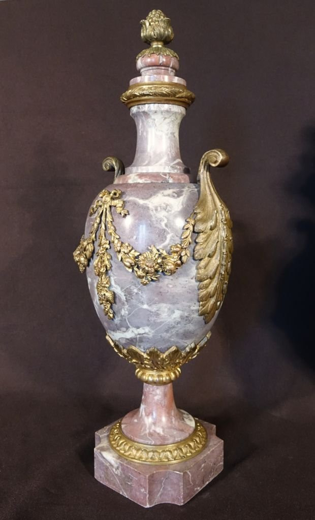 Paire De Vases Couverts En Marbre-photo-4