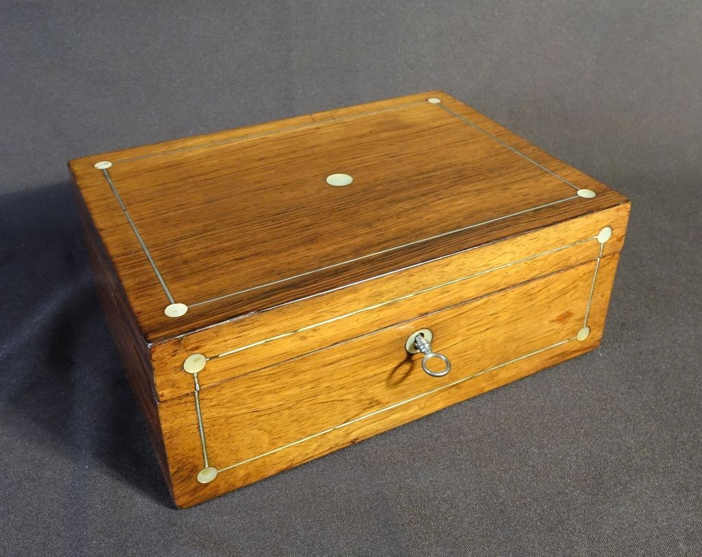 Coffret d’époque Louis XVI en palissandre