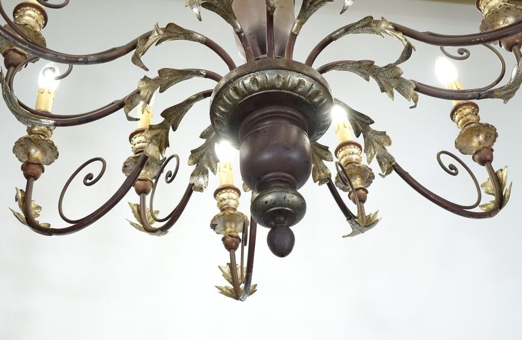 Large Italian Chandelier With Twelve Lights In The 18th Century Style-photo-1