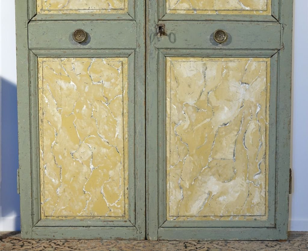Paire de portes peintes faux marbre d'époque XVIIIème-photo-3