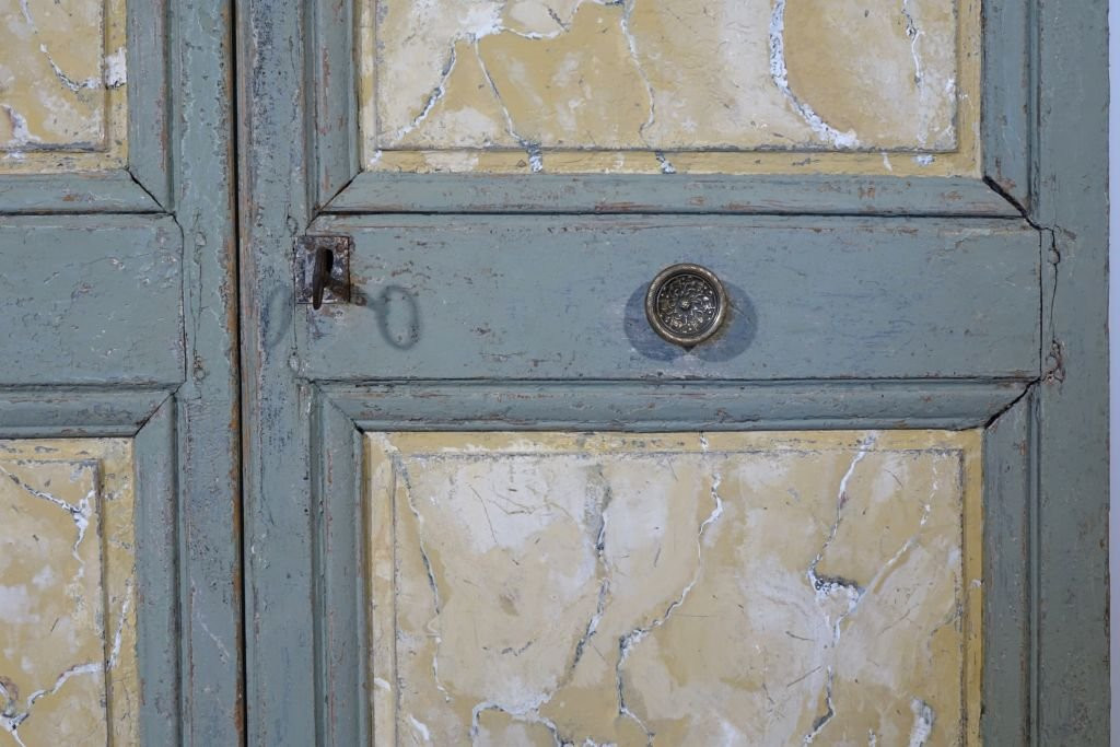 Paire de portes peintes faux marbre d'époque XVIIIème-photo-2
