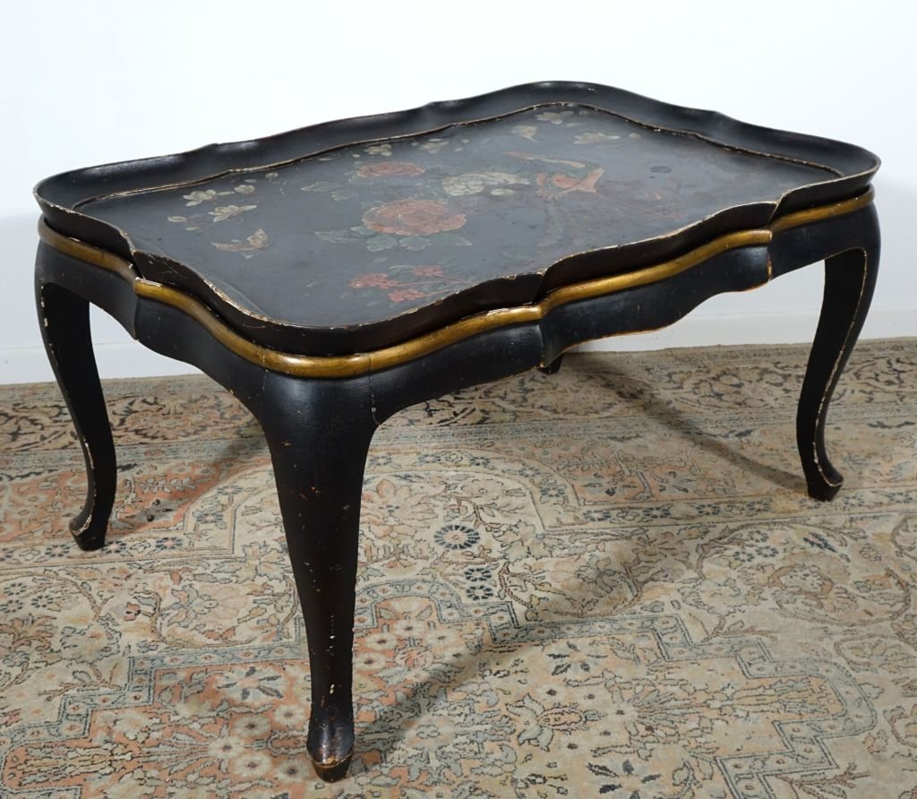 Coffee Table With A Removable Cabaret-style Top Made Of Lacquered Wood