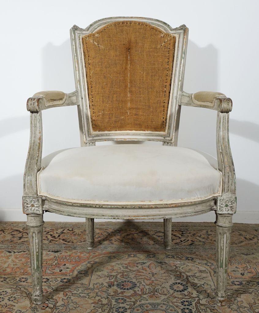 Paire de fauteuils cabriolets de style Louis XVI-photo-2