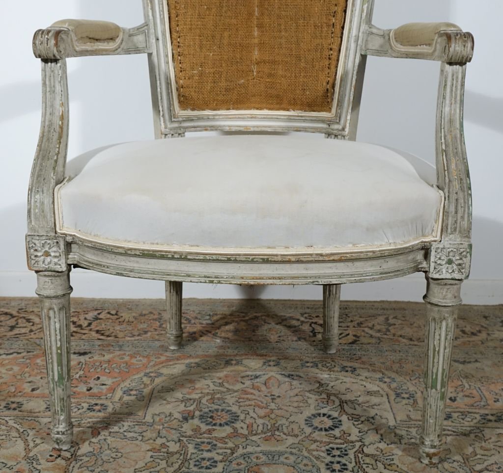Paire de fauteuils cabriolets de style Louis XVI-photo-5