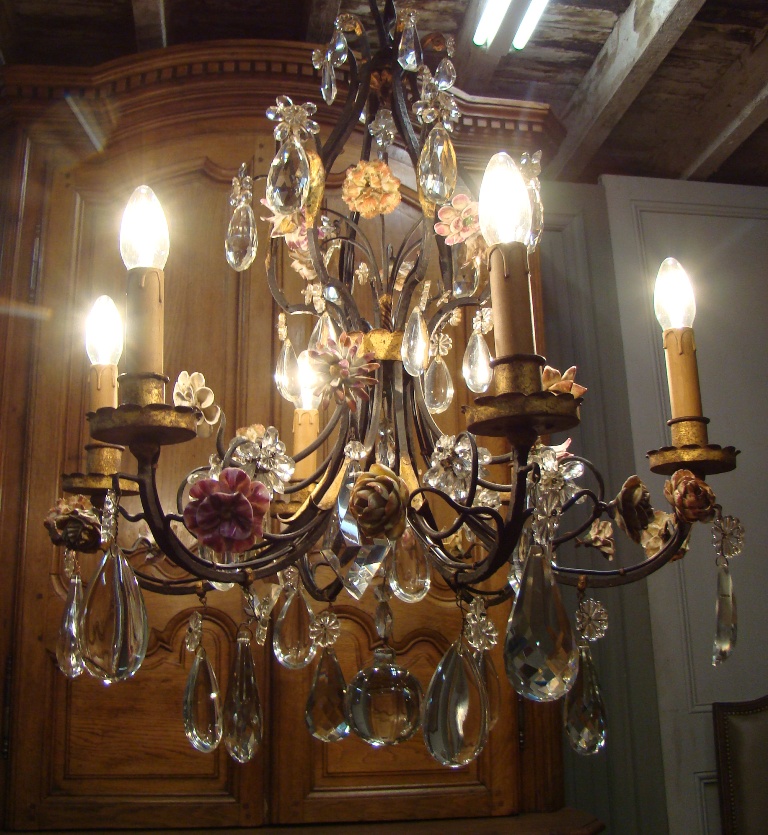 Lustre Cage En Fer Forgé à Fleurs De Porcelaine