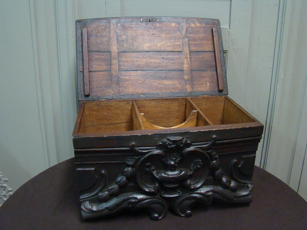 Wooden Box Popular Art. 19th Century-photo-1