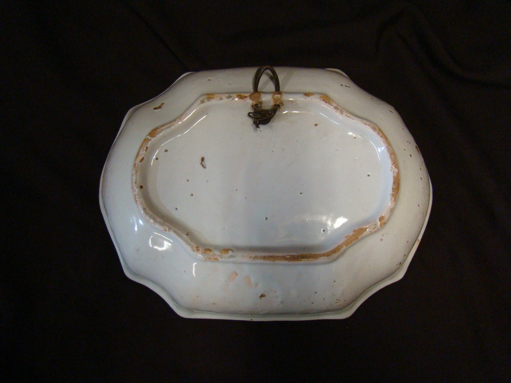Bowl In Rouen Earthenware With Cut Sides. 18th Century-photo-1