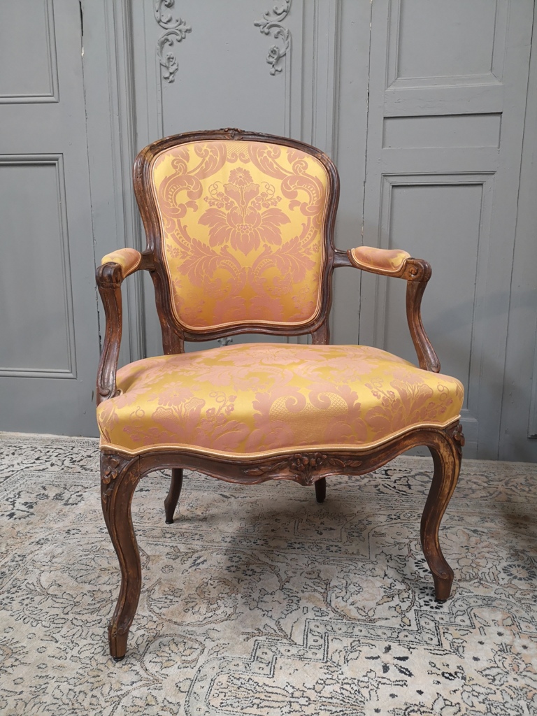 Pair Of Cabriolet Armchairs Stamp De L Delanois.-photo-2
