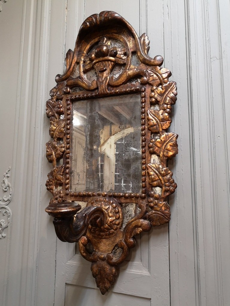 Miroir Italien à Bras De Lumière En Bois Sculpté Et Doré. Epoque  XVIIIème