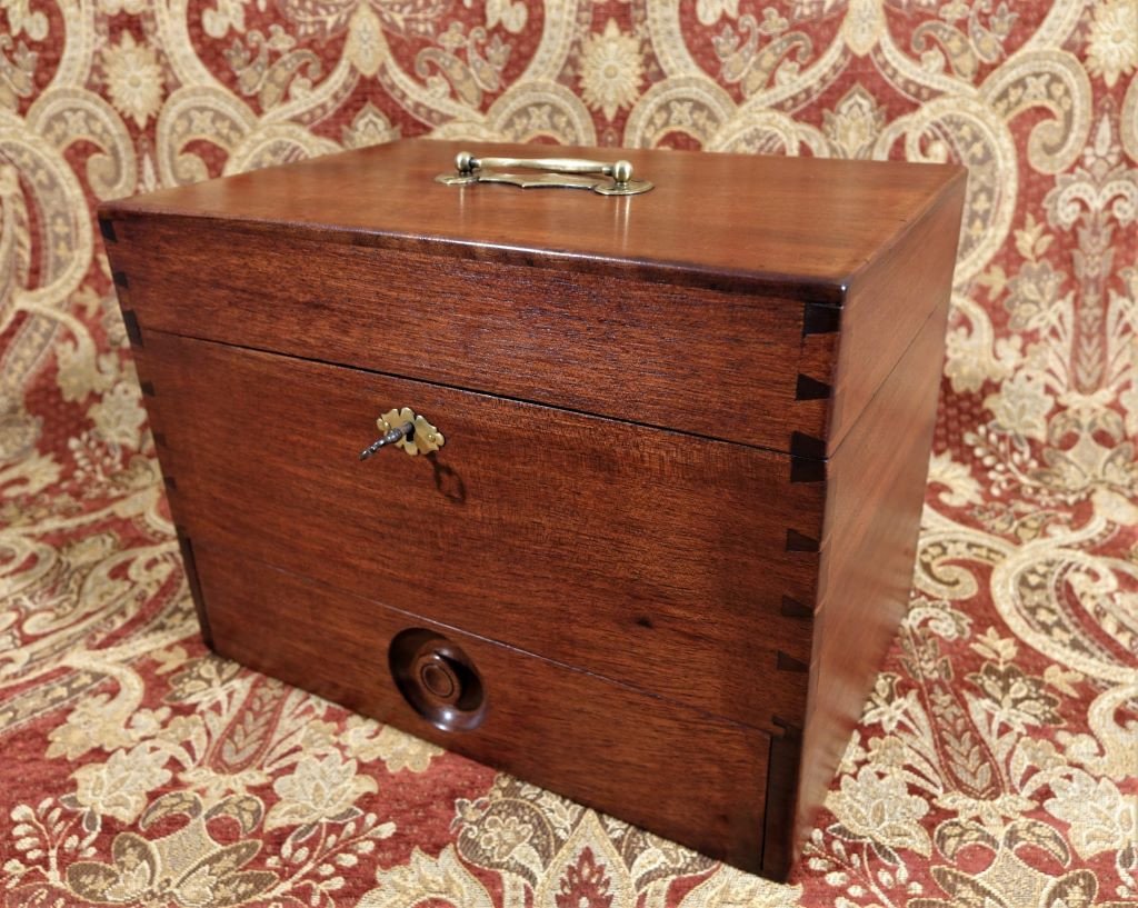 Solid Mahogany Apothecary Box.-photo-4