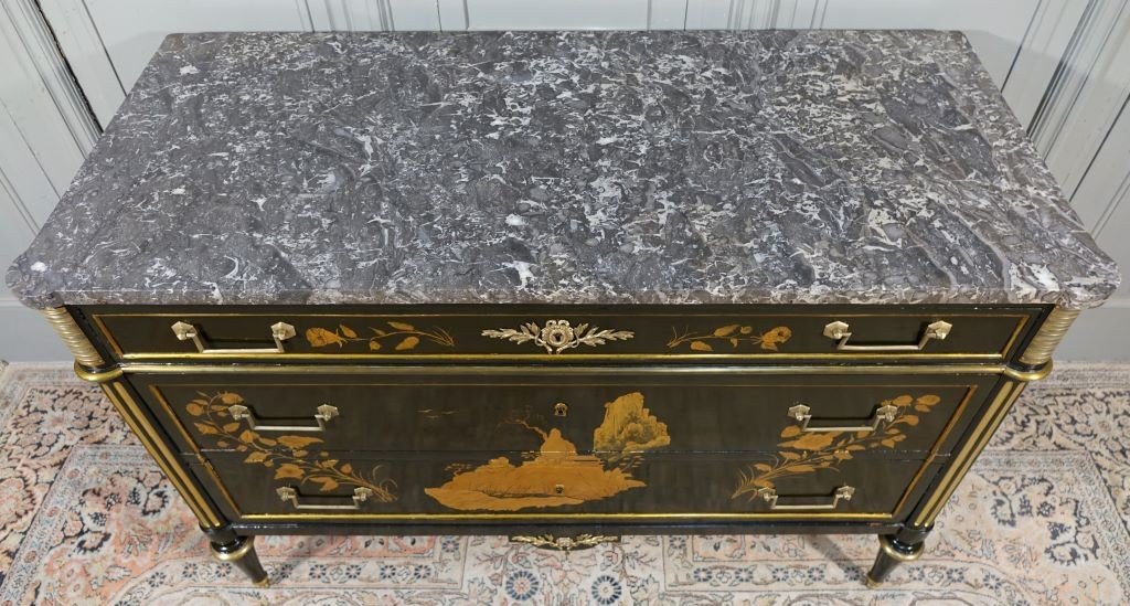 Commode d'époque Louis XVI Relaquée Aux Motifs Japonais-photo-3