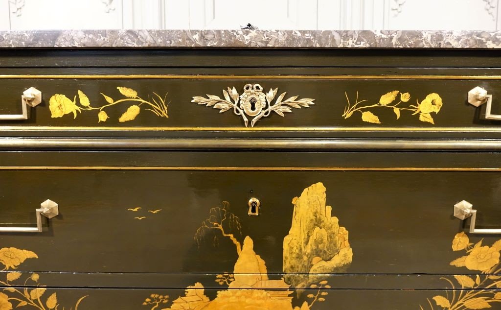 Commode d'époque Louis XVI Relaquée Aux Motifs Japonais-photo-4