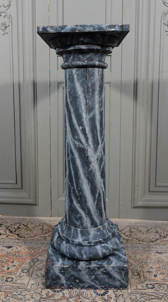 Column Painted Faux Marble. Period End Of The 18th Century-photo-2