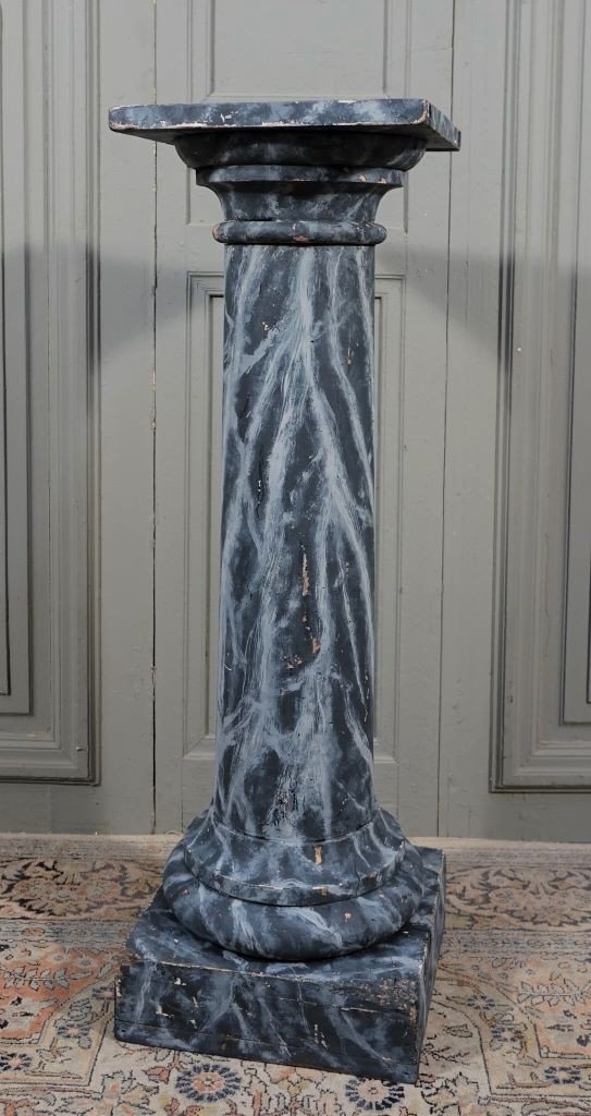 Column Painted Faux Marble. Period End Of The 18th Century-photo-4