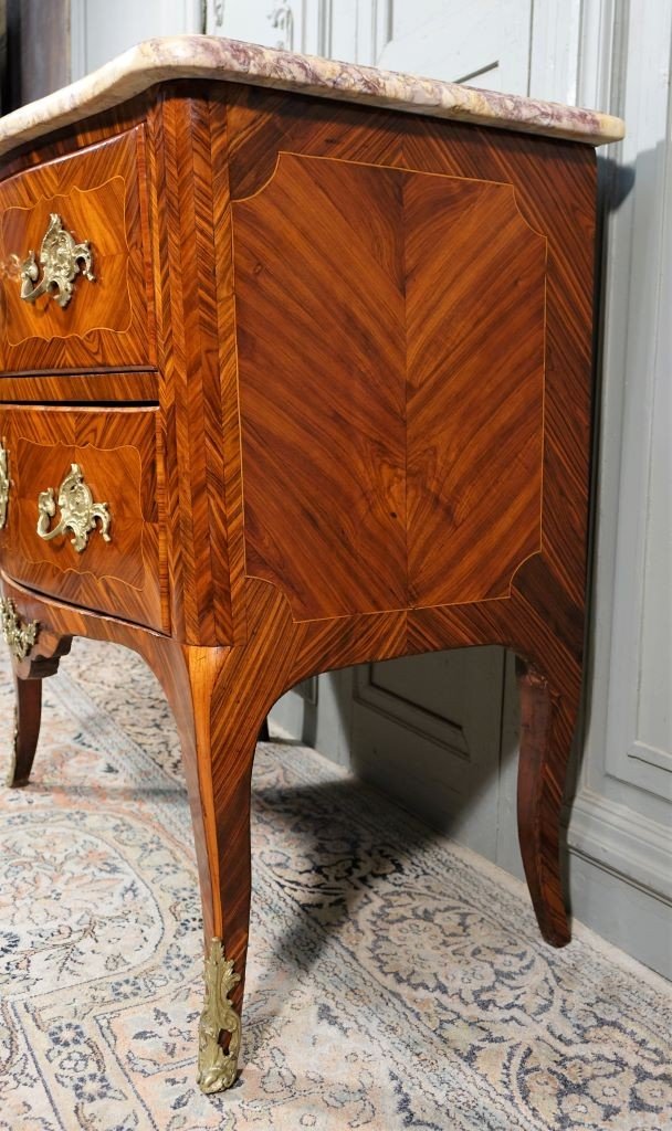 Commode Louis XV Estampillée P. Migeon et J.Tuart-photo-1