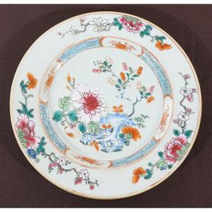 18th Century Chinese Porcelain Plate