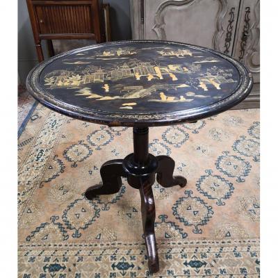 Pedestal Table Lacquer From China Black And Gold. Early Nineteenth