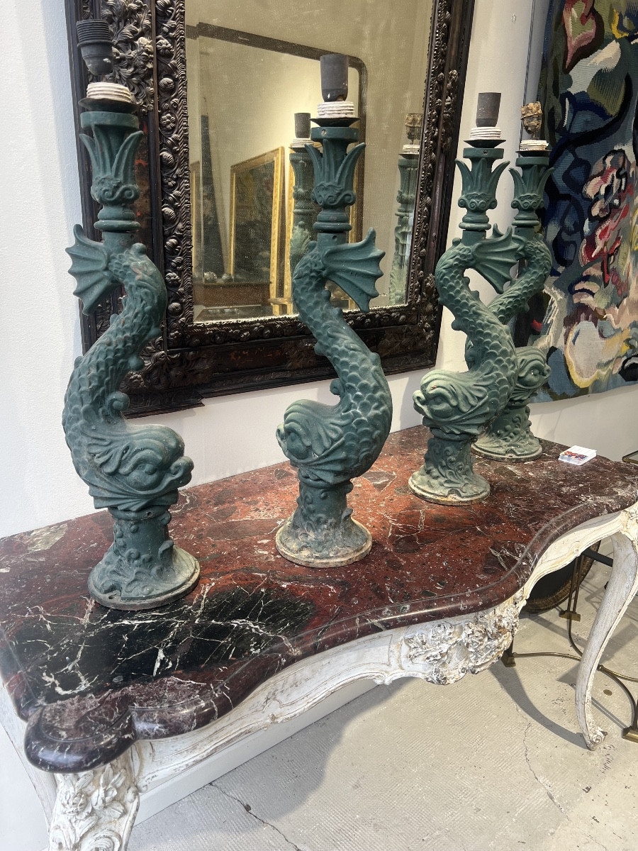 4 pieds de lampes en fonte 