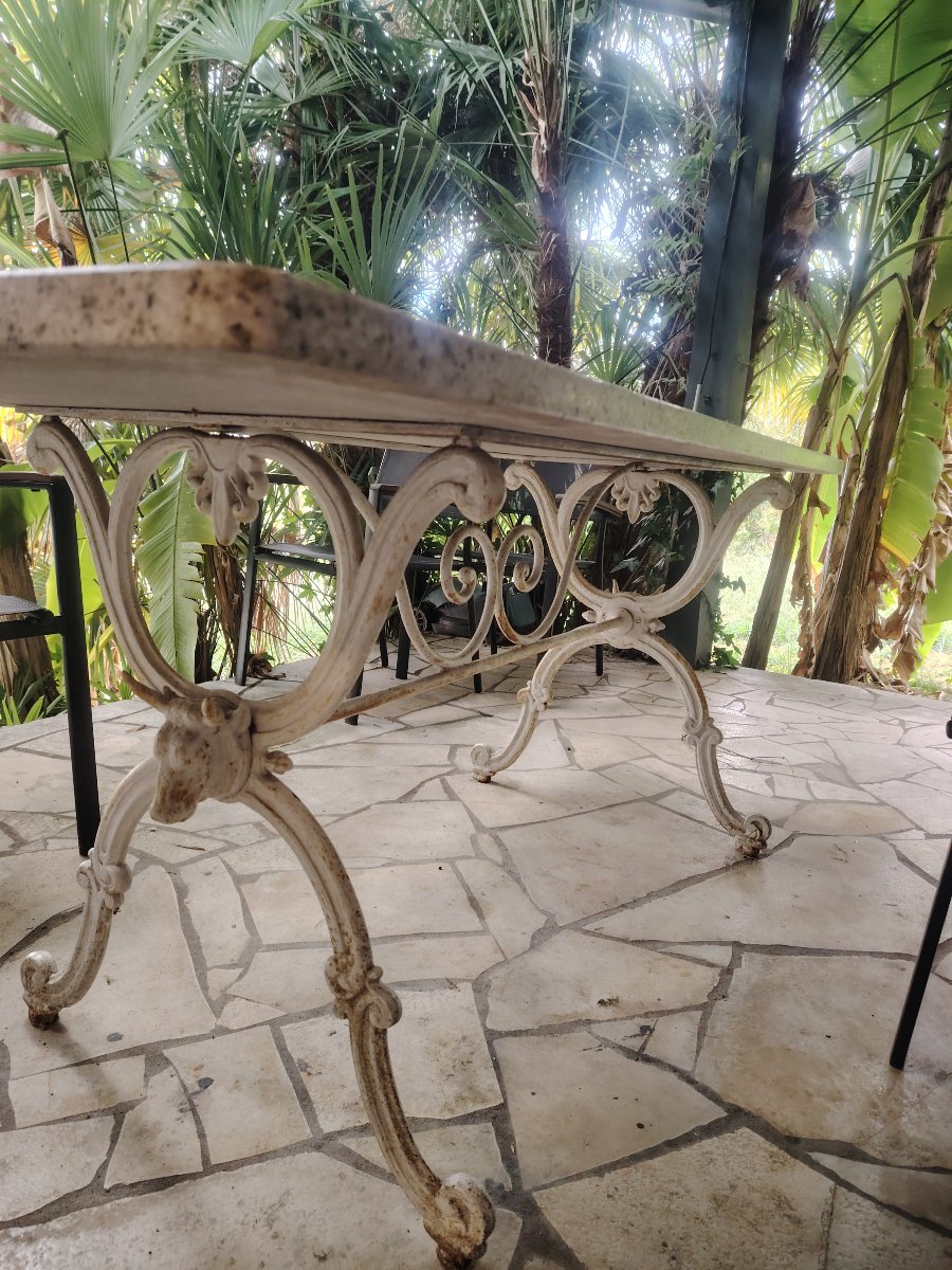 Large Antique Butcher's Table From The Late 19th Century (napoleon III Style). Bull's Heads.