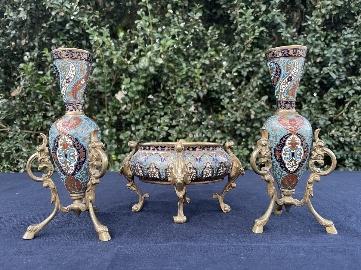 Garniture - 3 pièces - Emaux cloisonnés - 19°