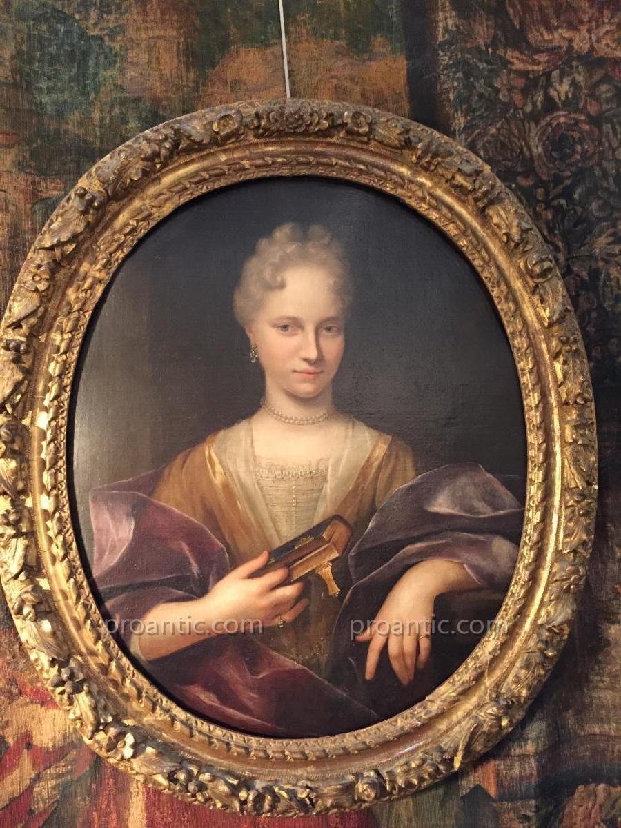 "portrait Of A 18th Century Quality Lady"