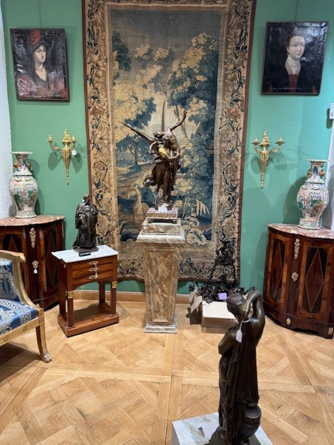 Pair Of Large 19th-century Canton Porcelain Vases-photo-2