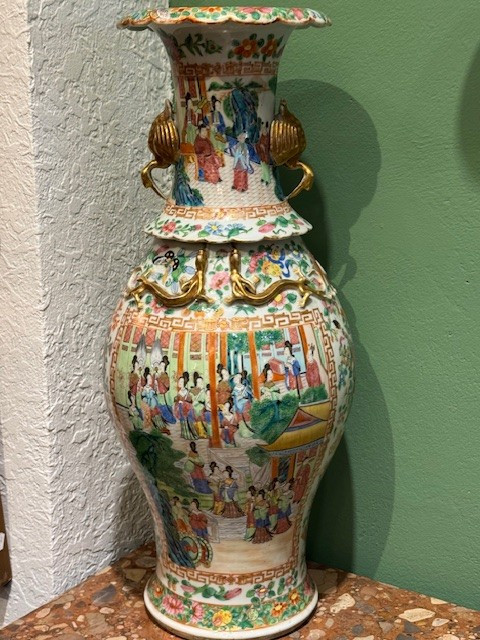 Pair Of Large 19th-century Canton Porcelain Vases-photo-1