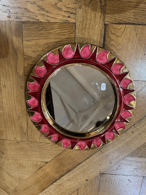 Mithé Espelt's Mirror 