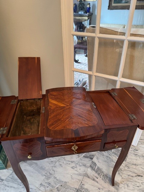 Louis XV Period Dressing Table-photo-3
