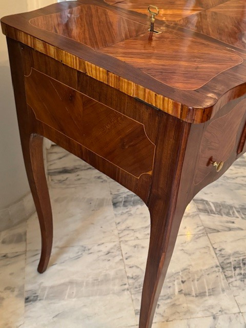 Louis XV Period Dressing Table-photo-2