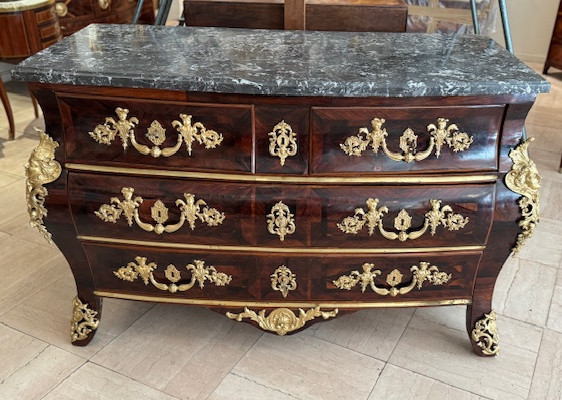Commode Tombeau  d'époque Régence 