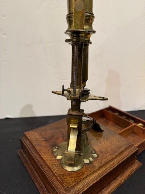 Microscope en laiton non signé-photo-2