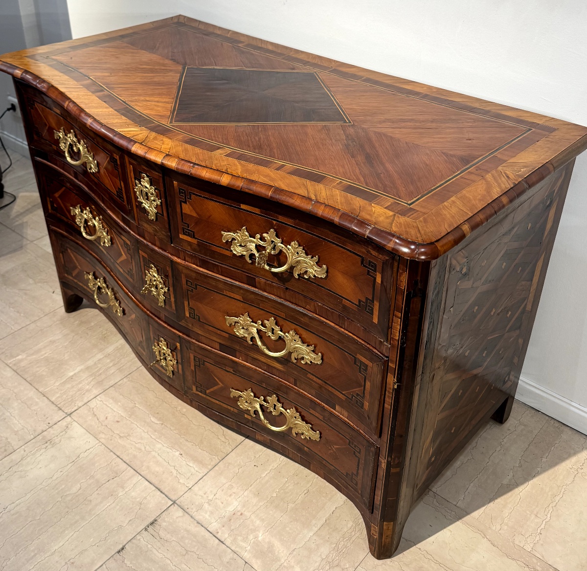 Louis XV-era Inlaid Chest Of Drawers-photo-4