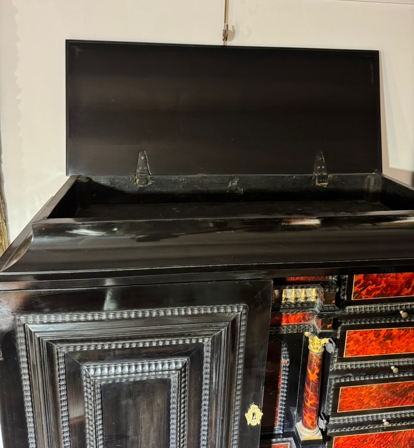 Italian Louis XIV-era Cabinet-photo-2