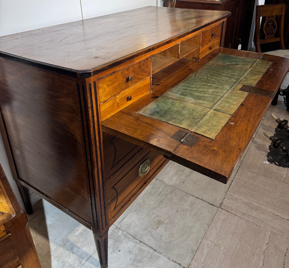 Commode-bureau nîmoise d'époque Louis XVI - Attribuée à Pillot-photo-3