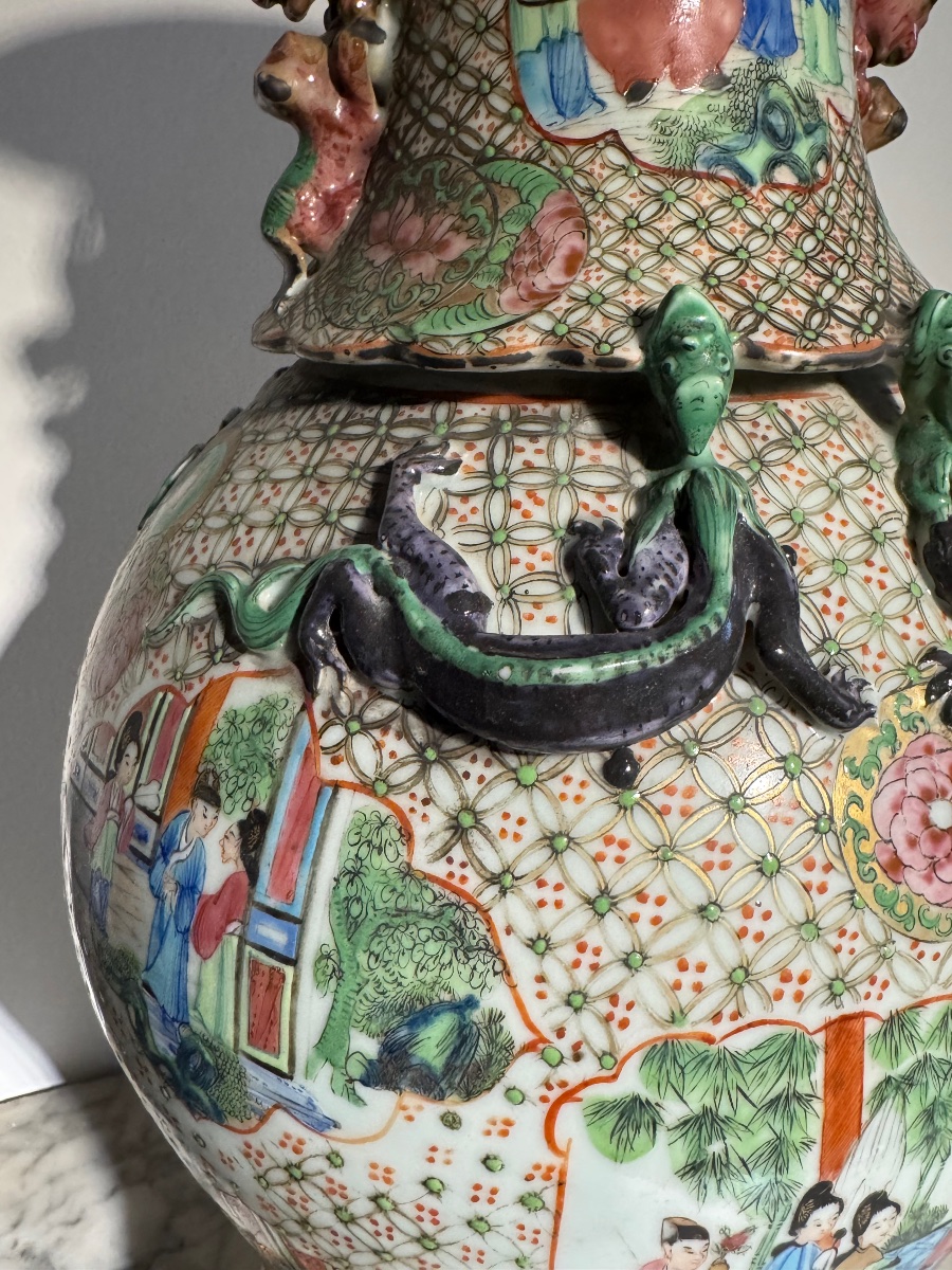 Chinese Canton Porcelain Vase—19th Century-photo-4