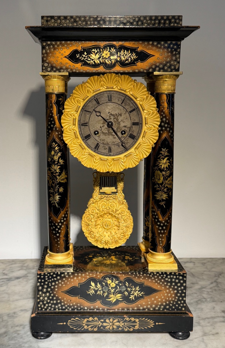 Napoleon III-style Columned Pendulum Clock