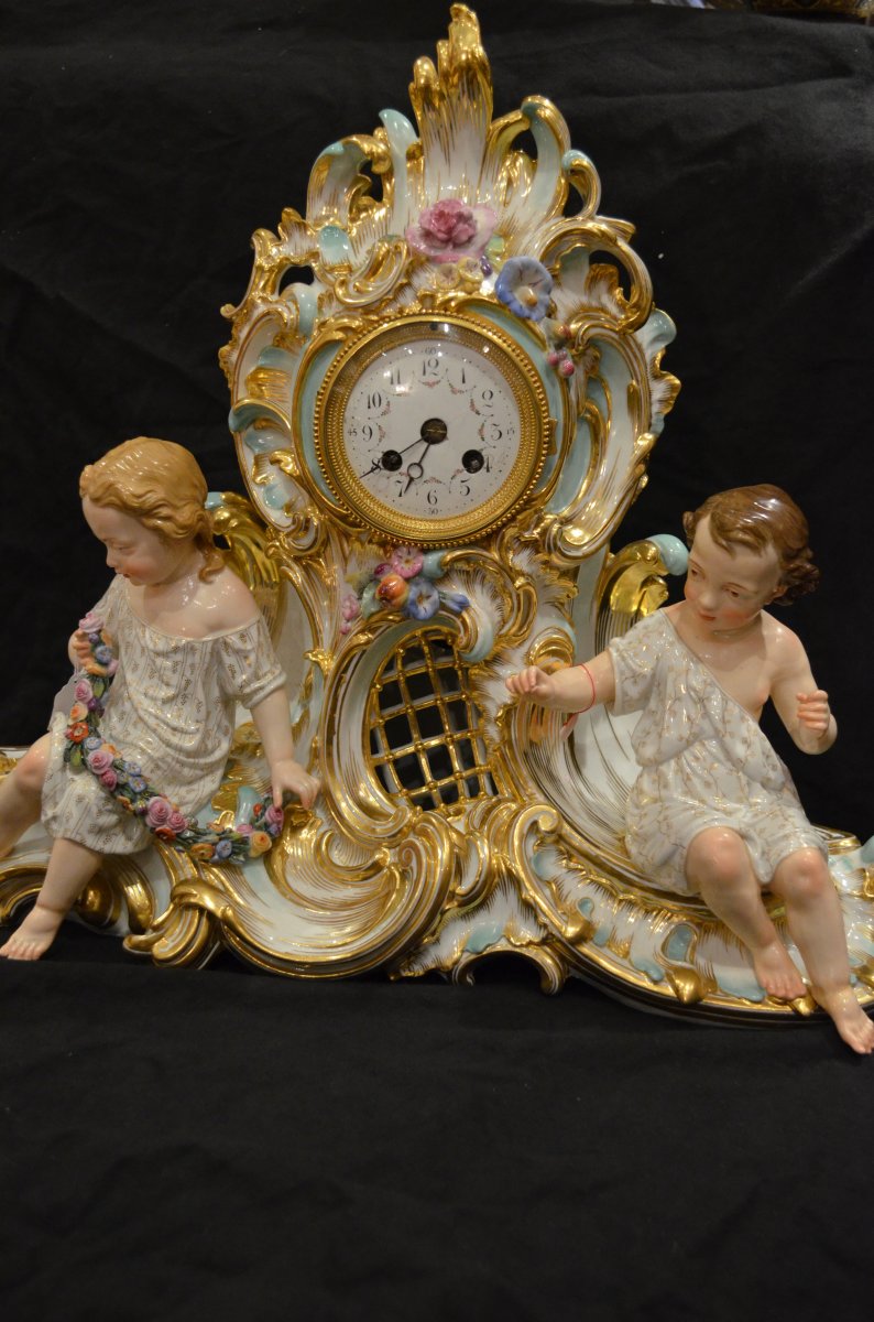 19th Century Porcelain Clock With Children's Decor-photo-3