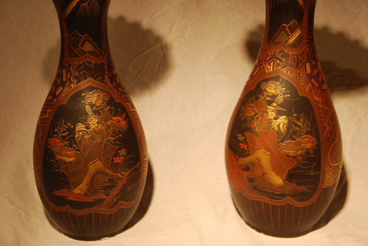 Pair Of Lacquered Arita Porcelain Vases. Japan Meiji Period-photo-1